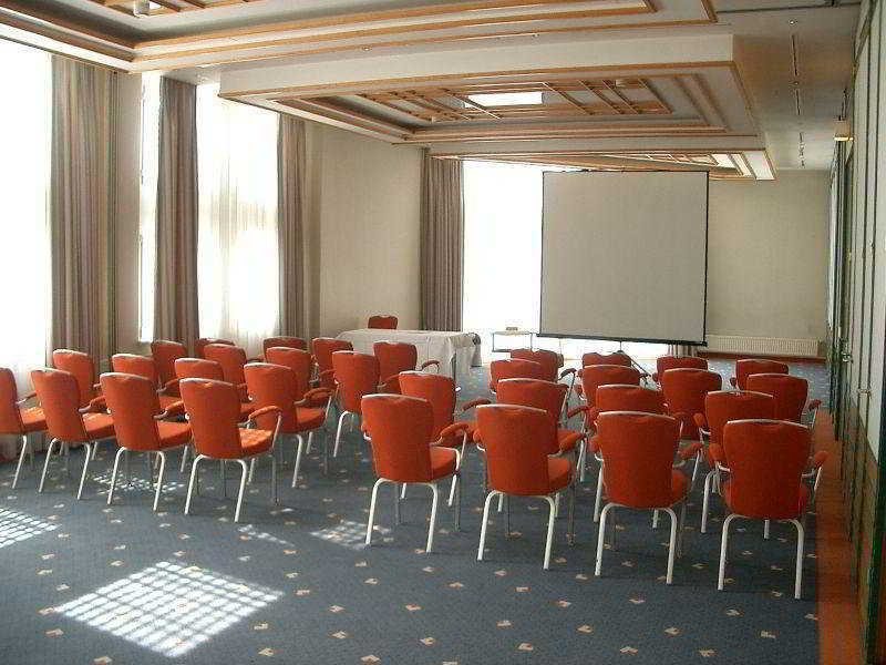 Hotel Metropol Sankt Poelten Ngoại thất bức ảnh